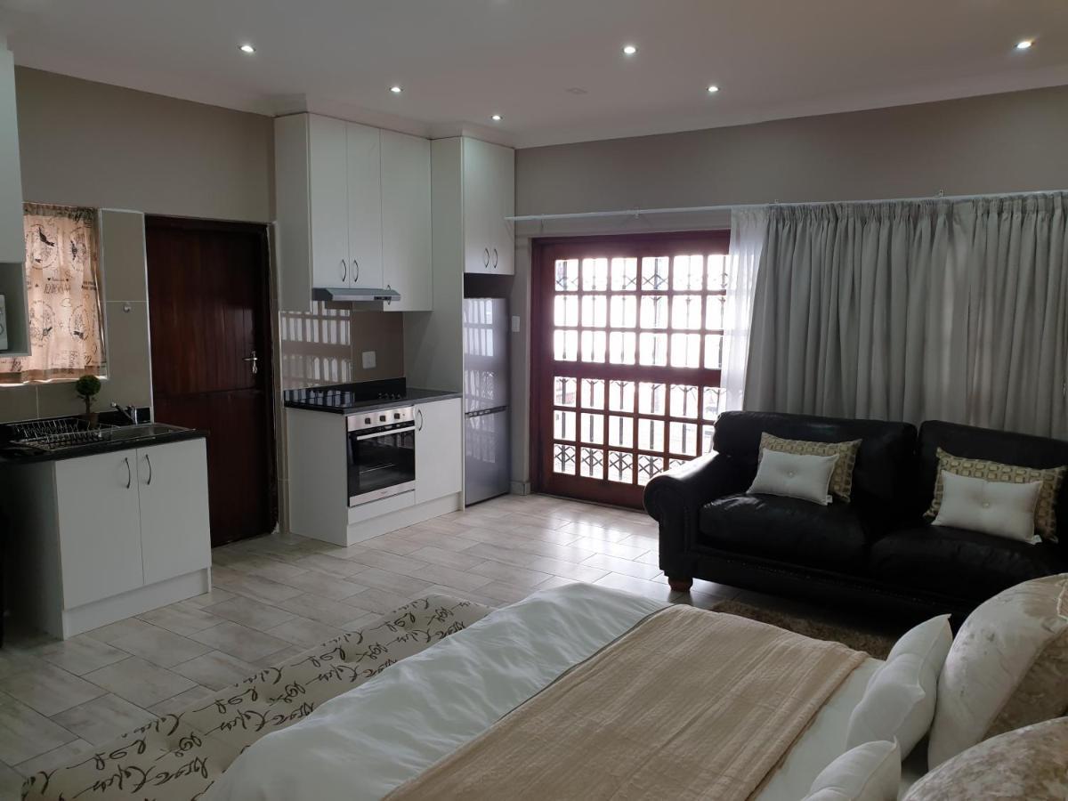 Pongola Road Self Catering Accommodation Uitenhage Exterior foto