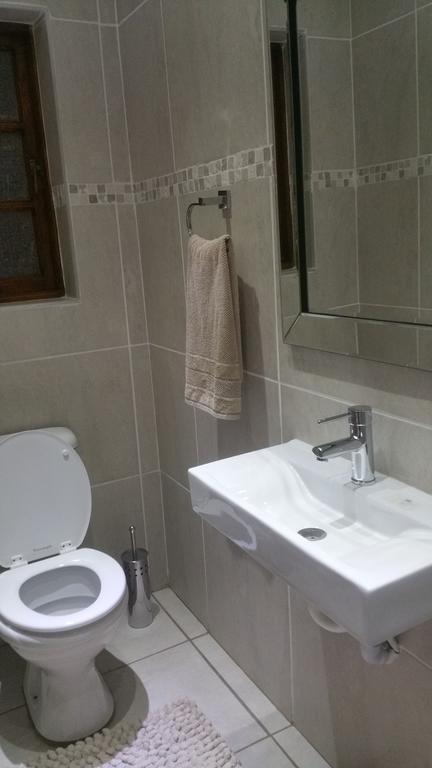 Pongola Road Self Catering Accommodation Uitenhage Exterior foto