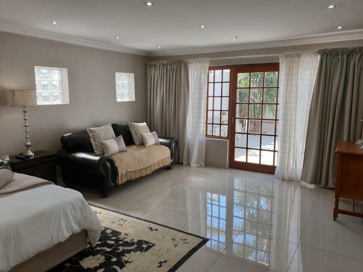Pongola Road Self Catering Accommodation Uitenhage Exterior foto