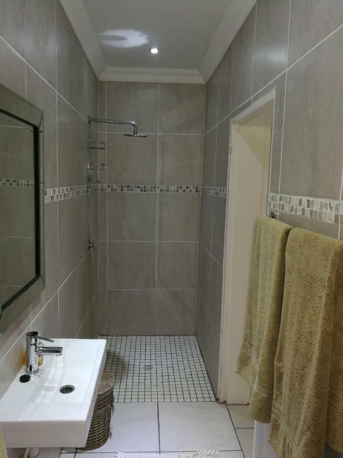 Pongola Road Self Catering Accommodation Uitenhage Exterior foto