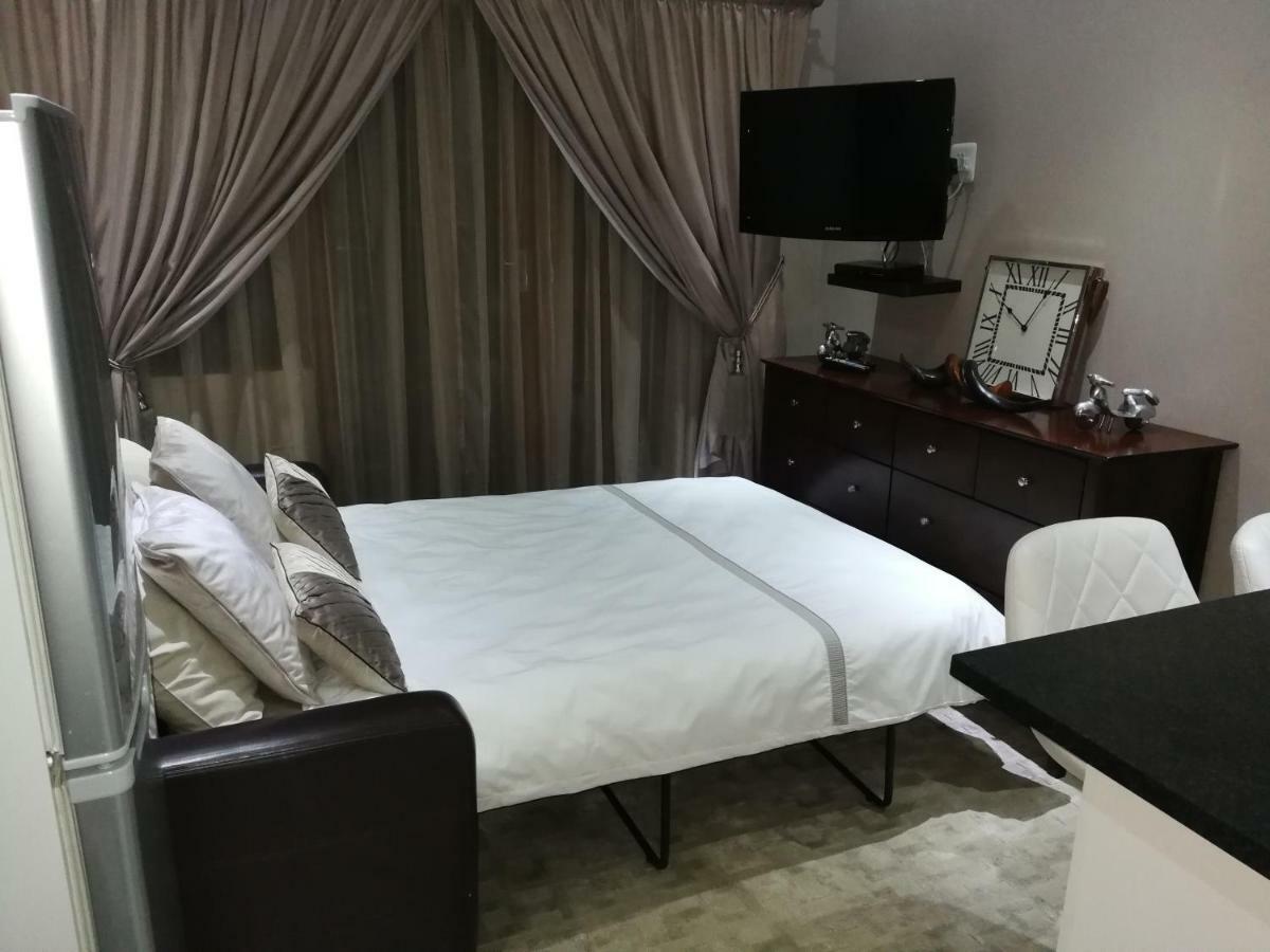 Pongola Road Self Catering Accommodation Uitenhage Exterior foto